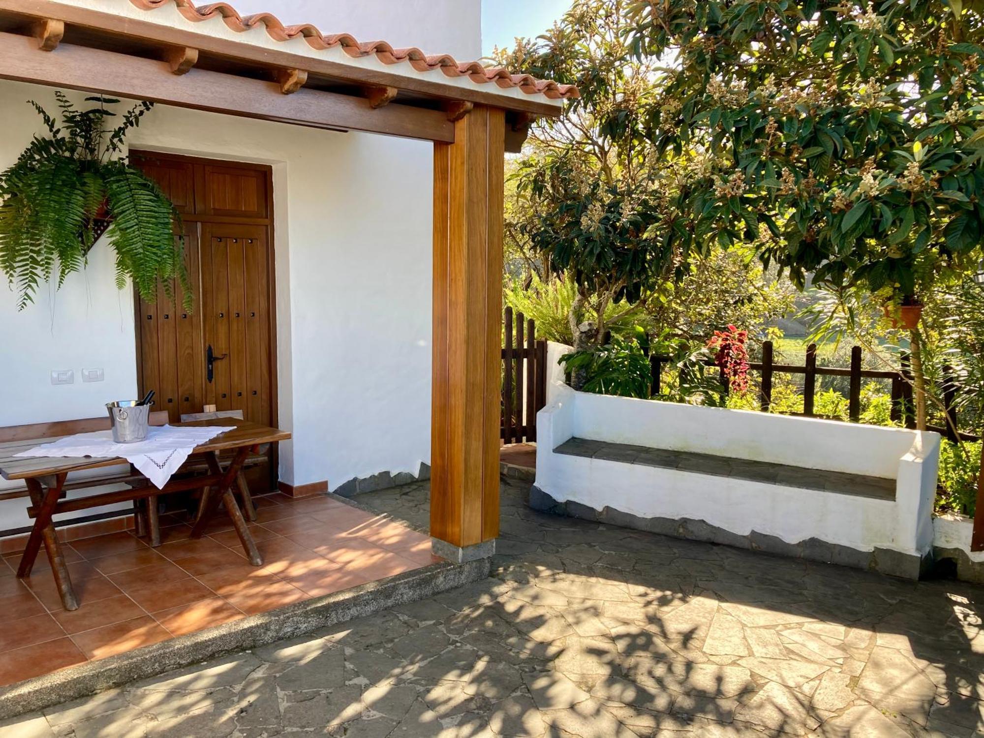 Bella Doramas Casas Rurales Panchita & Millo Moya  Exterior photo